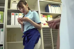 "Mẹ kiếp, con mèo của tôi đau quá, đi chậm lại đi"