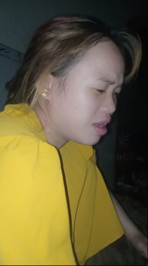 Cô nàng mọt sách melody marks quan hệ bằng tay với bạn trai